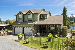 32421 Whitman Lake Dr E, Graham, WA 98338 - Photo 3