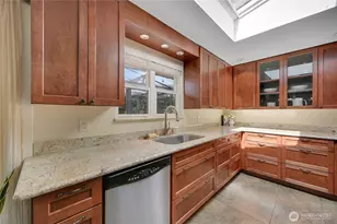 10157 NE 200th St, Bothell, WA 98011 - Photo 7