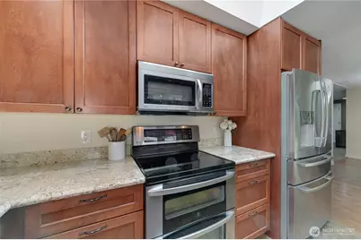 10157 NE 200th Street, Bothell, WA 98011 - Photo 9