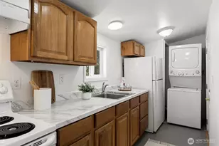 2212 15th St, Bremerton, WA 98312 - Photo 9