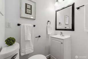 2212 15th St, Bremerton, WA 98312 - Photo 13