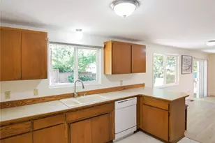 7825 189th Pl SW, Edmonds, WA 98026 - Photo 7