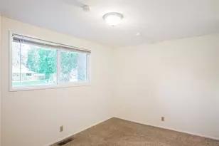 7825 189th Pl SW, Edmonds, WA 98026 - Photo 11