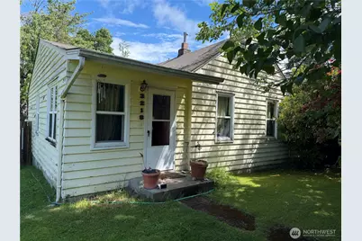 3218 NE 97th Street, Seattle, WA 98115 - Photo 1