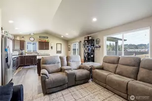 2217 Sirkka Ave, Centralia, WA 98531 - Photo 5