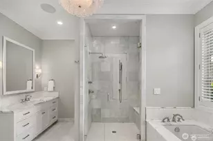 2409 Evergreen Point Rd, Medina, WA 98039 - Photo 13