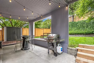 325 23rd Avenue E, Seattle, WA 98112 - Photo 29