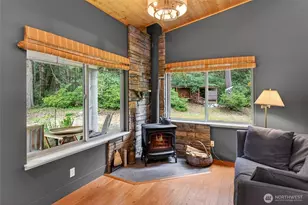 9615 Otso Point Rd, Anderson Island, WA 98303 - Photo 13