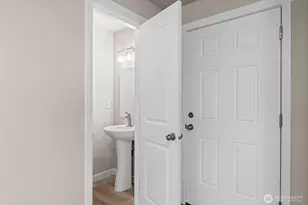 8827 A E D St, Tacoma, WA 98445 - Photo 23