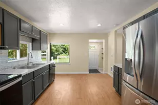2703 25 St SW, Puyallup, WA 98373 - Photo 11