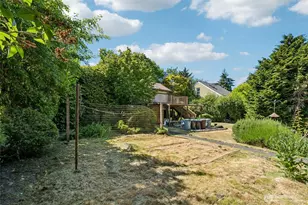 8812 Dibble Ave NW, Seattle, WA 98117 - Photo 27