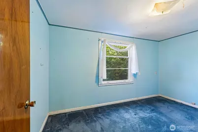 8812 Dibble Avenue NW, Seattle, WA 98117 - Photo 11