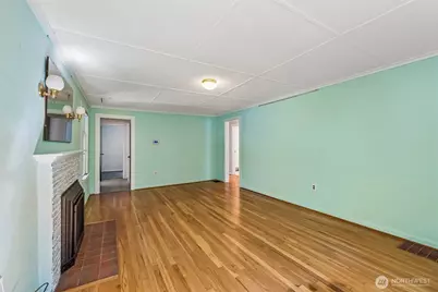 8812 Dibble Avenue NW, Seattle, WA 98117 - Photo 5