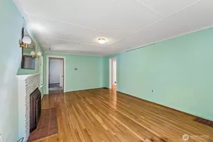 8812 Dibble Ave NW, Seattle, WA 98117 - Photo 5