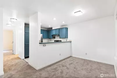 22810 30th Avenue S #B103, Des Moines, WA 98198 - Photo 11