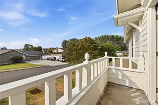 225 McElroy Pl, Puyallup, WA 98371 - Photo 27