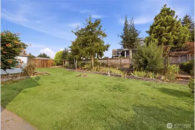 225 McElroy Place, Puyallup, WA 98371 - Photo 35