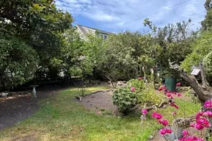 2612 W Galer St, Seattle, WA 98199 - Photo 9