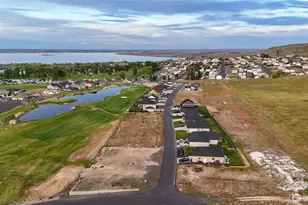 8431 SE Desert Greens Loop, Othello, WA 99344 - Photo 9