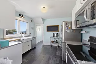 425 Walker St, Port Townsend, WA 98368 - Photo 11