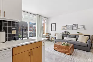 2414 1st Ave, Seattle, WA 98121 - Photo 9