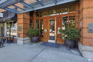 2414 1st Ave, Seattle, WA 98121 - Photo 3