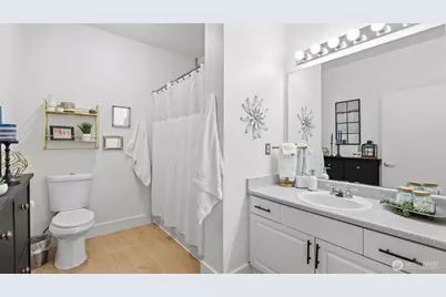 2414 1st Avenue #702, Seattle, WA 98121 - Photo 15