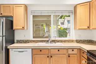 5731 14th Dr W, Everett, WA 98203 - Photo 9