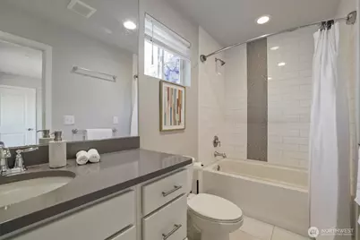 14715 Admiralty Way #B7, Lynnwood, WA 98087 - Photo 17
