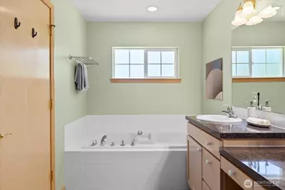 518 4th Avenue S, Edmonds, WA 98020 - Photo 23