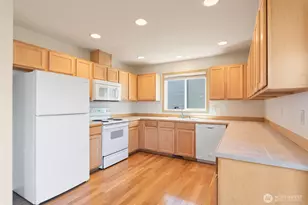 8 80th Dr NE, Lake Stevens, WA 98258 - Photo 5