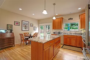1612 Country Club Dr, Camano Island, WA 98282 - Photo 9