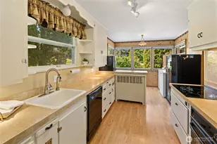 107 W Montana Ave, Roslyn, WA 98941 - Photo 9