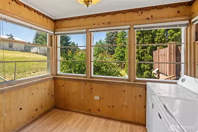 107 W Montana Avenue, Roslyn, WA 98941 - Photo 11