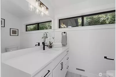 2101 Beverly Beach Drive NW, Olympia, WA 98502 - Photo 17