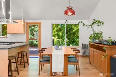 862 E Douglas, Bellingham, WA 98226 - Photo 5