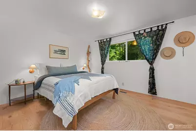 862 E Douglas, Bellingham, WA 98226 - Photo 13