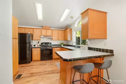 300 S 2nd Street, Port Townsend, WA 98368 - Photo 9