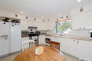 8908 Watson Pl NE, Bremerton, WA 98311 - Photo 13