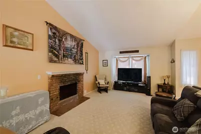 8908 Watson Place NE, Bremerton, WA 98311 - Photo 3
