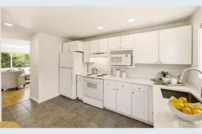 2722 NE Blakeley Street, Seattle, WA 98105 - Photo 13