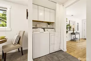 2722 NE Blakeley St, Seattle, WA 98105 - Photo 15
