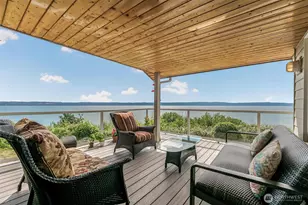 4098 S Camano Dr, Camano Island, WA 98282 - Photo 13