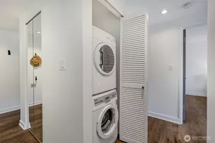 1120 Spring St, Seattle, WA 98104 - Photo 15