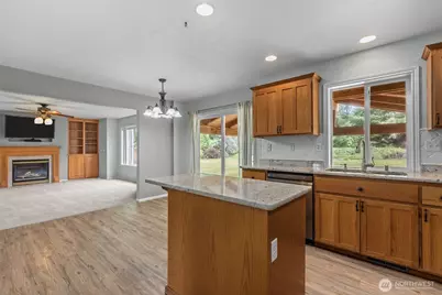 825 267th Street Ct E, Spanaway, WA 98387 - Photo 5