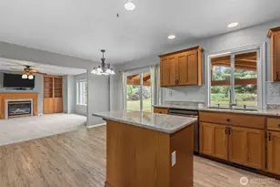 825 267th St Ct E, Spanaway, WA 98387 - Photo 5