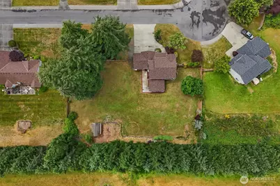 825 267th Street Ct E, Spanaway, WA 98387 - Photo 35