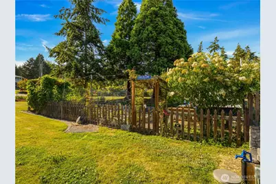969 12th Avenue, Fox Island, WA 98333 - Photo 33