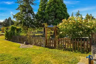 969 12th Ave, Fox Island, WA 98333 - Photo 33