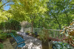 2501 Nob Hill Pl N, Seattle, WA 98109 - Photo 39